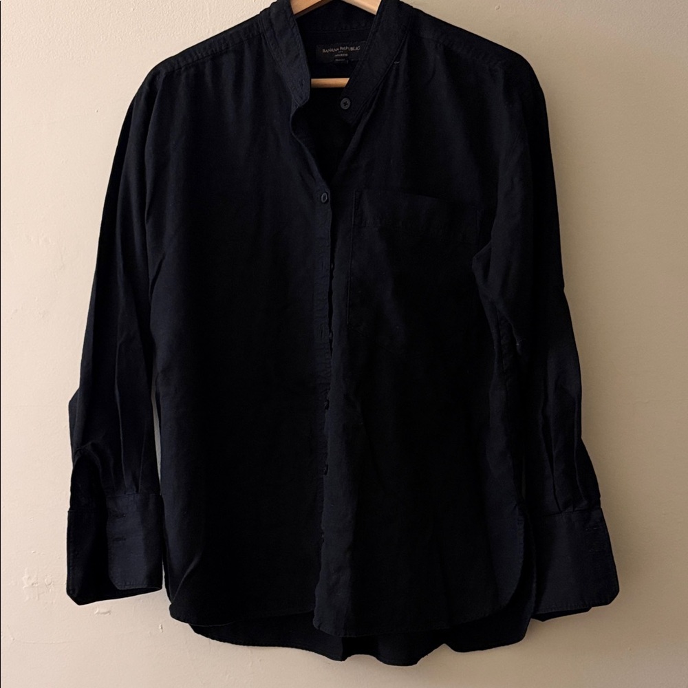 Banana Republic Linen Button Down Shirt